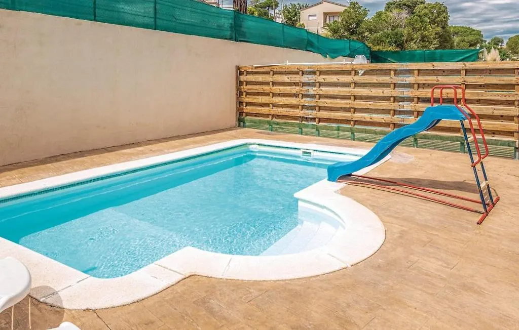 Villa Caravan 6 People 7 Kms Lloret De Mar Vidreres